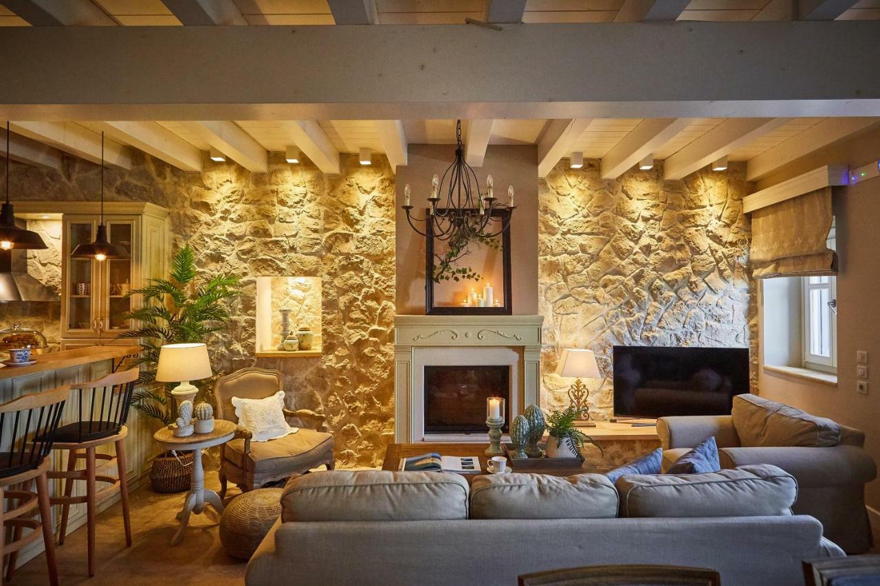 Lianelia Luxury Village House Argyrades Extérieur photo