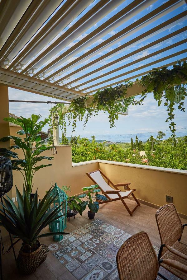Lianelia Luxury Village House Argyrades Extérieur photo